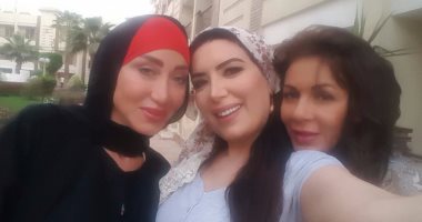 قناة "الحياة" تشترى مسلسل "ستات قادرة" وعبير صبرى تطرح البرومو 
