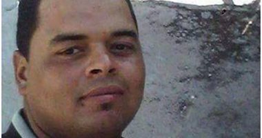 قصة شاب مات على شواطئ إيطاليا أثناء الهجرة غير الشرعية.. "أحمد" سافر إلى ليبيا وراوده حلم الثراء وأقنعه زملاؤه بالعبور لأوروبا.. قاد "لانش" بنفسه ودفع حياته ثمنا.. والمحافظ يستقبل أسرته بمكتبه 