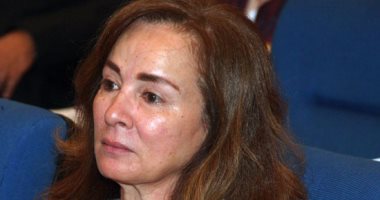 الفنانة نجلاء فتحى بعد الإدلاء بصوتها:" انتخبت السيسى لأنه قائد حقيقى "