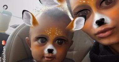 كيم كاردشيان تنشر صور لها برفقة طفلها عبر سناب شات بمناسبة إتمامه 9 شهور