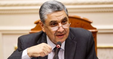 الكهرباء تستعد لأحمال الصيف بمراجعة موقف الشبكات والمحطات  