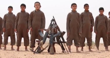 بالصور.. أطفال داعش: نتمنى أن نكون "انتحاريين" عندما نكبر