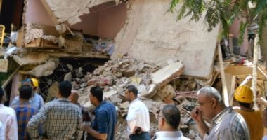 مصرع شخص وإصابة 3 آخرين حصلية عقار الزاوية المنهار.. وتواصل رفع الأنقاض