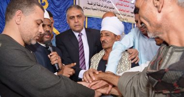 بالصور.. انتهاء خصومة ثأرية بين عائلتى "فزاع وعبدالكريم" بسوهاج