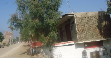 كافيتريات واستراحات مخالفة على جسر النيل بمنشأة القناطر بالجيزة