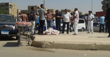 مصرع عامل صدمته سيارة أثناء عبوره محور المشير