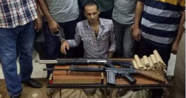 سقوط عاطل بحوزته أسلحة نارية و15 لفافة بانجو بالشرقية