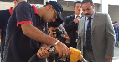 الرقابة الإدارية تستطلع آراء المواطنين حول مدى توافر البنزين بالمحطات