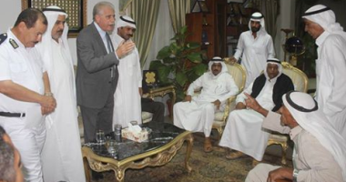 بالصور.. محافظ جنوب سيناء يترأس جلسة مصالحة عرفية بين عائلتين من بدو دهب