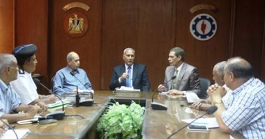 محافظ السويس يرفع درجة الاستعداد القصوي بأجهزة المحافظة استعداداً للعيد
