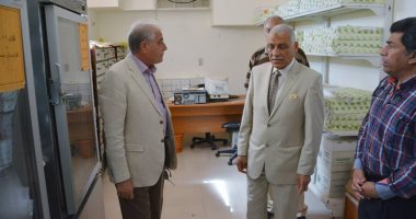 محافظ جنوب سيناء يتفقد مركز العمليات والميكروفيلم بديوان عام المحافظة
