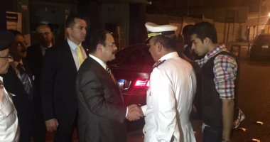 بالصور .. وزير الداخلية يتأكد من انتشار القوات بميادين العباسية والتحرير والأزهر 