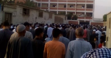 بالصور.. محافظ المنوفية والآف المصلين يؤدون صلاة العيد وسط تكثيف أمنى 