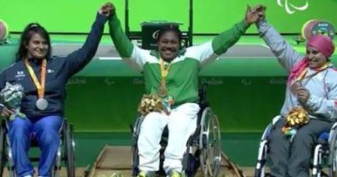 محمد صلاح يهنئ أمانى إبراهيم على برونزية رفع الأثقال 