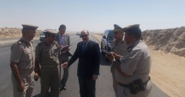 بالصور.. مساعد وزير الداخلية يقود حملات مفاجئة للاطمئنان على الانتشار الشرطى