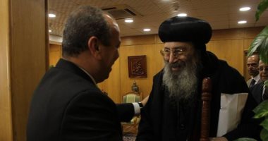محافظ دمياط يستقبل الأنبا بيشوى ووفد الكنيسة لتهنئته بعيد الأضحى المبارك