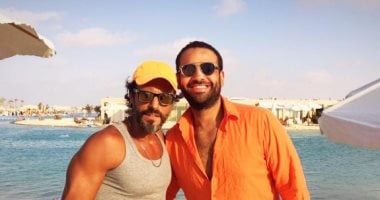 عمر السعيد ينشر صورة له مع يوسف الشريف فى الساحل الشمالى