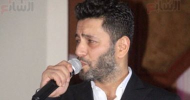 بالصور.. اللبنانى زياد برجى يشعل أجواء العيد بشرم الشيخ