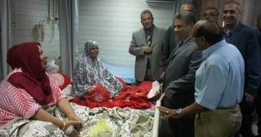 بالصور.. رئيس جامعة بنها يتفقد المستشفى الجامعى والمزارع الإنتاجية