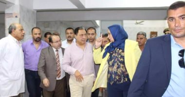 بالصور.. وزير الصحة في زيارة مفاجئة لمستشفى قليوب المركزى