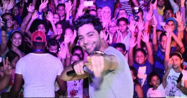 أحمد جمال ينشر صور حفله بالعين السخنة