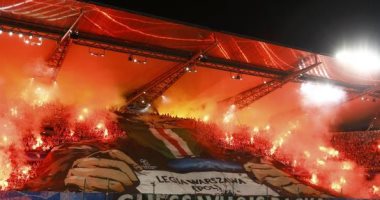 اليويفا يفتح تحقيقا مع دورتموند وليجيا وارسو بسبب سلوك الجماهير