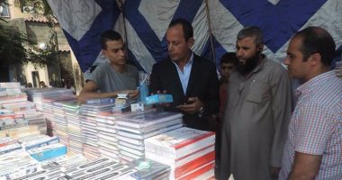 مدير أمن الغربية يتفقد معرض الأدوات المدرسية بطنطا ويجتمع بالضباط