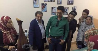 بالصور.. تكتل "25-30" يزور "مصانع وظيفتك جنب بيتك" بكفر شكر فى القليوبية