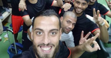بالصور.. لاعبو الطلائع يحتفلون بالفوز على المصرى
