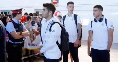 بالصور.. بعثة ريال مدريد تحظى باستقبال حافل فى كتالونيا