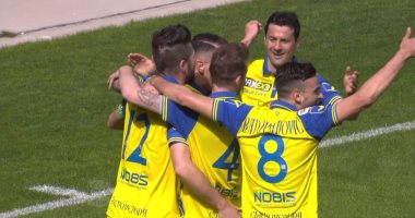 فيرونا يعود بالثلاث نقاط من أودينيزى ويرتقى على أكتافه بالدورى الإيطالى