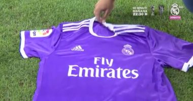 شاهد.. غرفة ملابس ريال مدريد والقميص الخاص بمواجهة إسبانيول