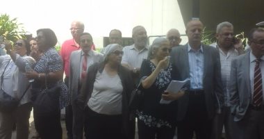  وفد من اتحاد "المهن الطبية" يصل مجلس الوزراء للمطالبة بتنفيذ حكم بدل العدوى 