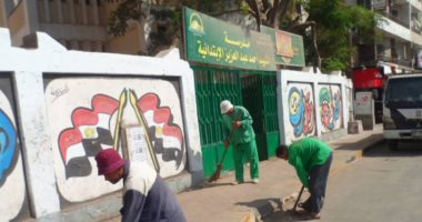 حى الموسكى يشن حملة لمراجعة التراخيص وإزالة الإشغالات بمحيط المدارس