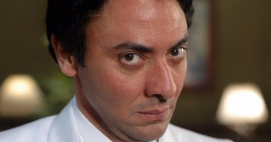 بعد نجاحه الكبير فى "هروب اضطرارى" فتحى عبد الوهاب بـ"وشين" مع السبكية