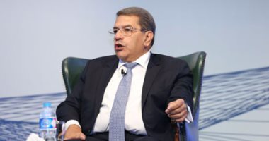 وزير المالية يعتمد الحساب الختامى لموازنة العام المالى الماضى