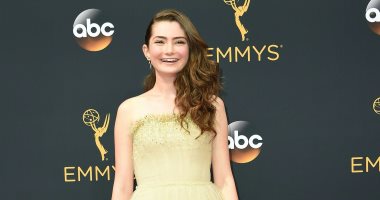 بالصور.. الممثلة "إيملى روبنسون" تصل إلى حفل Emmy awards
