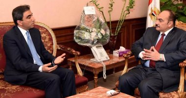 محافظ الإسكندرية يلتقى قنصل لبنان لبحث تبادل الخبرات