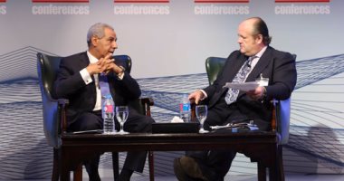 وزير الصناعة فى مؤتمر اليورومنى: تعويم الجنيه "هيحصل" وأتمنى حدوثه قبل نهاية العام القادم.. وتدفقات استثمارية بـ3.5 مليار دولار فى 3 أشهر..  ومدير المؤسسة: ثمار قرض صندوق النقد تظهر خلال عام 