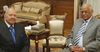 بالصور.. رئيس النيابة الإدارية يلتقى على عبد العال لبحث عدة أمور متعلقة بالهيئة