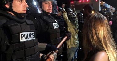 مجهولون يطلقون النار على 4 من عناصر شرطة مدينة سان لويس الأمريكية