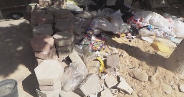 أهالى حلوان يعانون من أكوام القمامة و الأرصفة المتهالكة