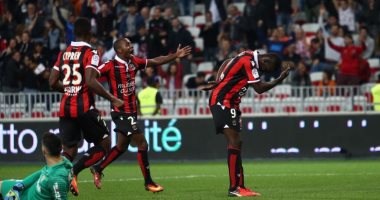بالفيديو.. بالوتيللى يقود نيس لاكتساح موناكو وتصدر الدورى الفرنسى