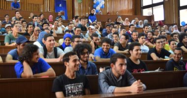 النشاط الطلابى "فكرة" ينظم فعالية لنشر الوعى التكنولوجى بـ"حاسبات القاهرة"