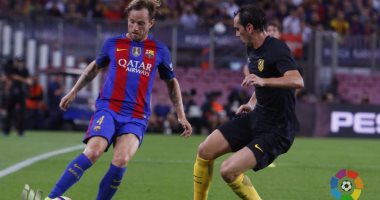 رسميًا.. برشلونة يجدد عقد راكيتيتش حتى 2021