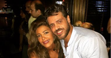 ريهام حجاج تنشر صورة لها مع طارق صبرى على "إنستجرام"