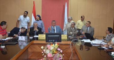 محافظ كفر الشيخ يبحث الاستعدادات لفصل الشتاء ومواجهة السيول