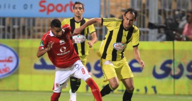 الأهلي يتقدم على المقاولون بهدف "نجيب" فى الشوط الأول