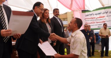 وزير الإسكان: الرئيس وجه بضرورة حصول كل شاب على وحدة سكنية مدعمة