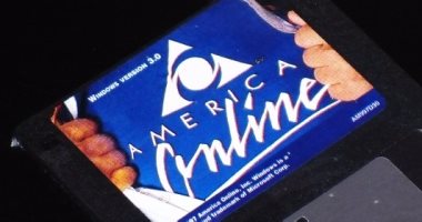 اختراق حساب الرئيس التنفيذى لشركة AOL على شبكة "تويتر"